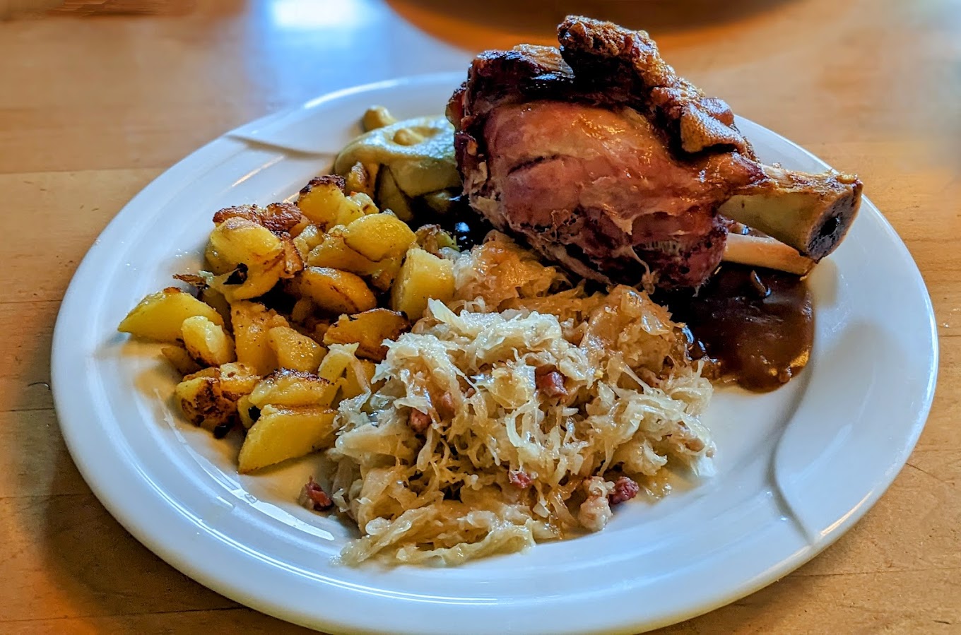 Knusprige Schweinshaxe